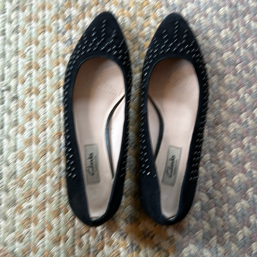 Clarks women’s black dress shoes with decorative dots